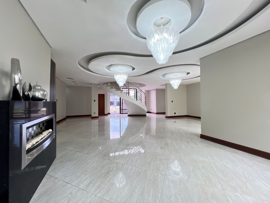 5 Bedroom Property for Sale in Lombardy Estate Gauteng