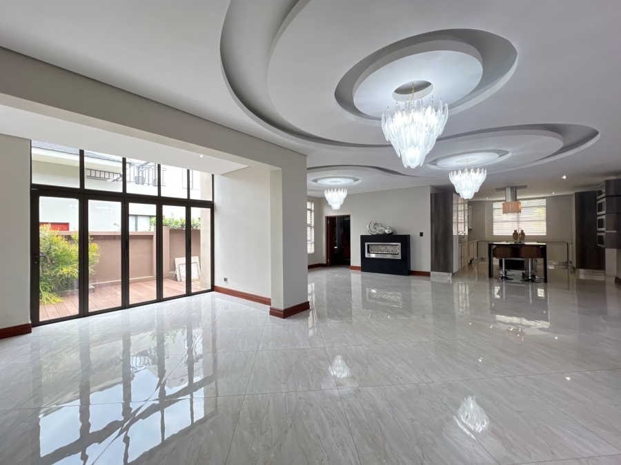 5 Bedroom Property for Sale in Lombardy Estate Gauteng