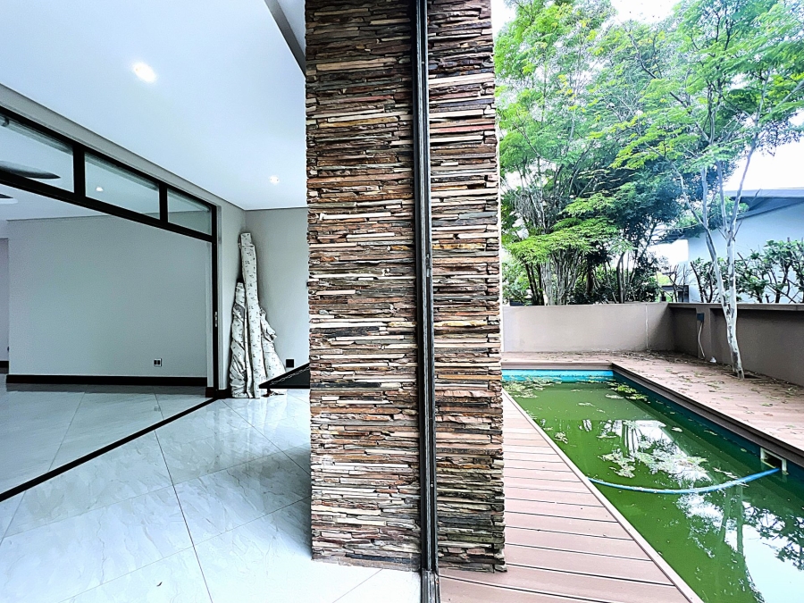 5 Bedroom Property for Sale in Lombardy Estate Gauteng