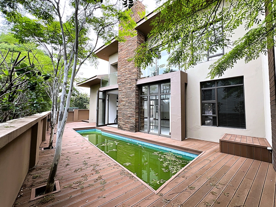 5 Bedroom Property for Sale in Lombardy Estate Gauteng