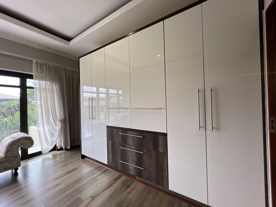 5 Bedroom Property for Sale in Lombardy Estate Gauteng