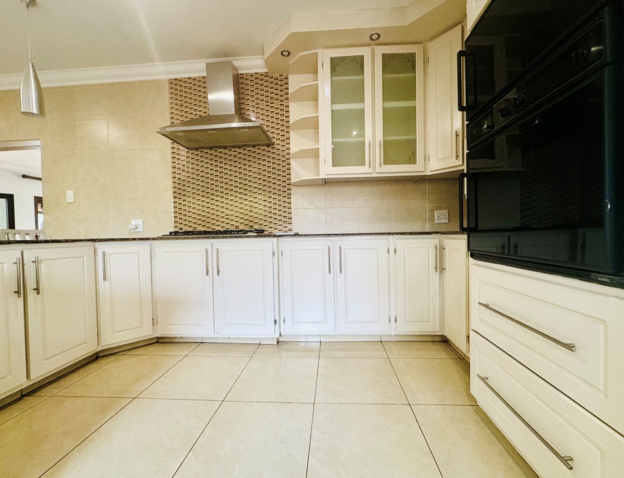 5 Bedroom Property for Sale in Wonderboom Gauteng