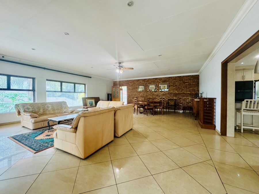 5 Bedroom Property for Sale in Wonderboom Gauteng