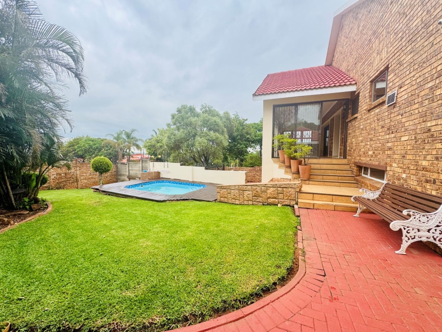 5 Bedroom Property for Sale in Wonderboom Gauteng