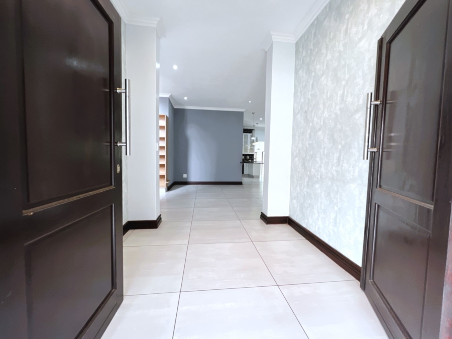 4 Bedroom Property for Sale in Olympus AH Gauteng