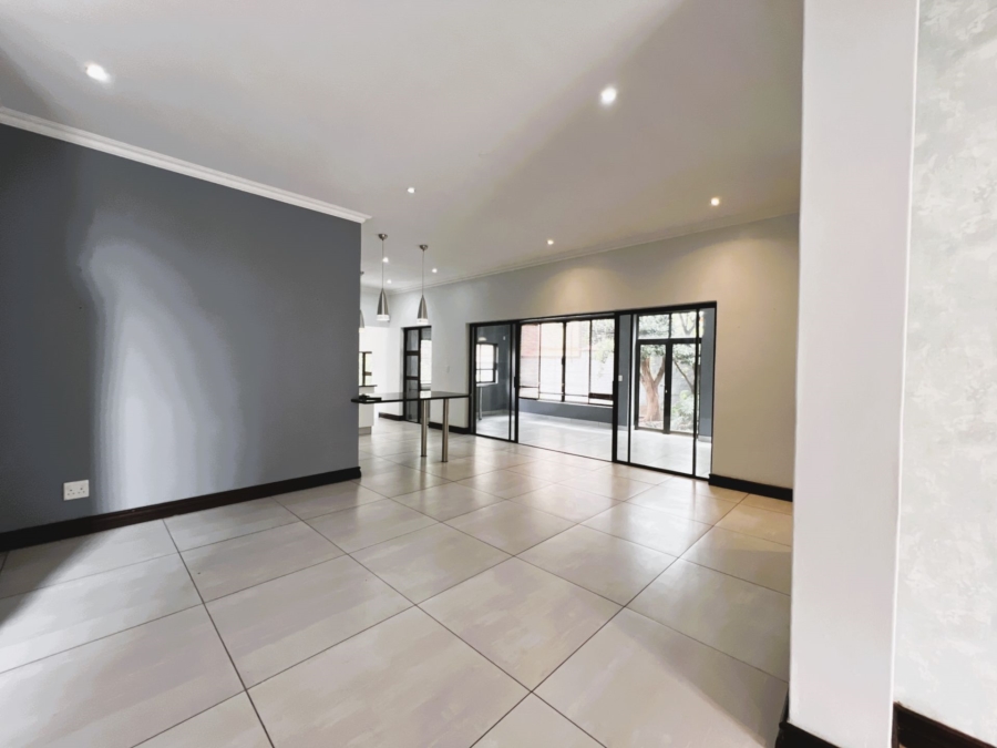 4 Bedroom Property for Sale in Olympus AH Gauteng