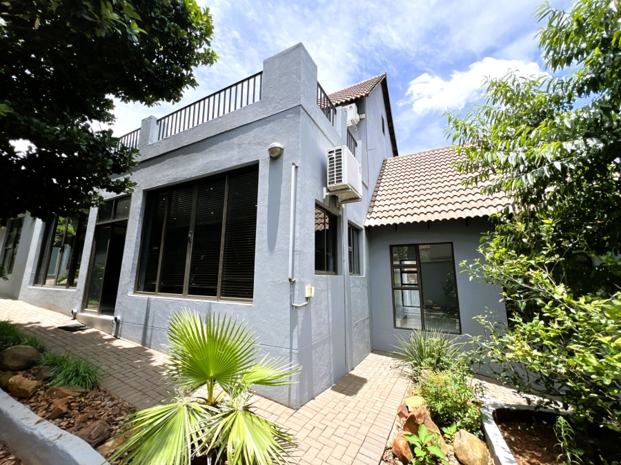 4 Bedroom Property for Sale in Olympus AH Gauteng