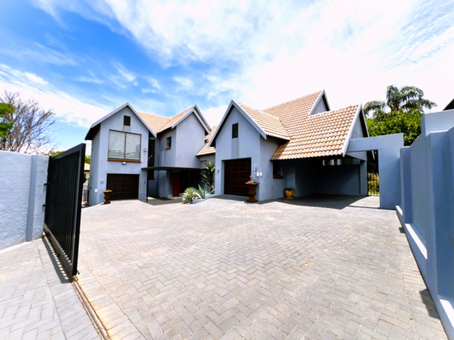 4 Bedroom Property for Sale in Olympus AH Gauteng