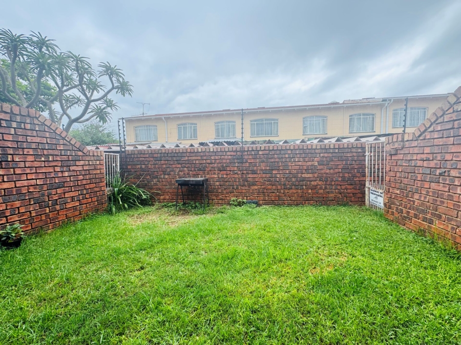 2 Bedroom Property for Sale in Sinoville Gauteng