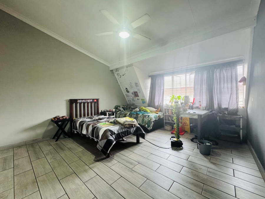 2 Bedroom Property for Sale in Sinoville Gauteng