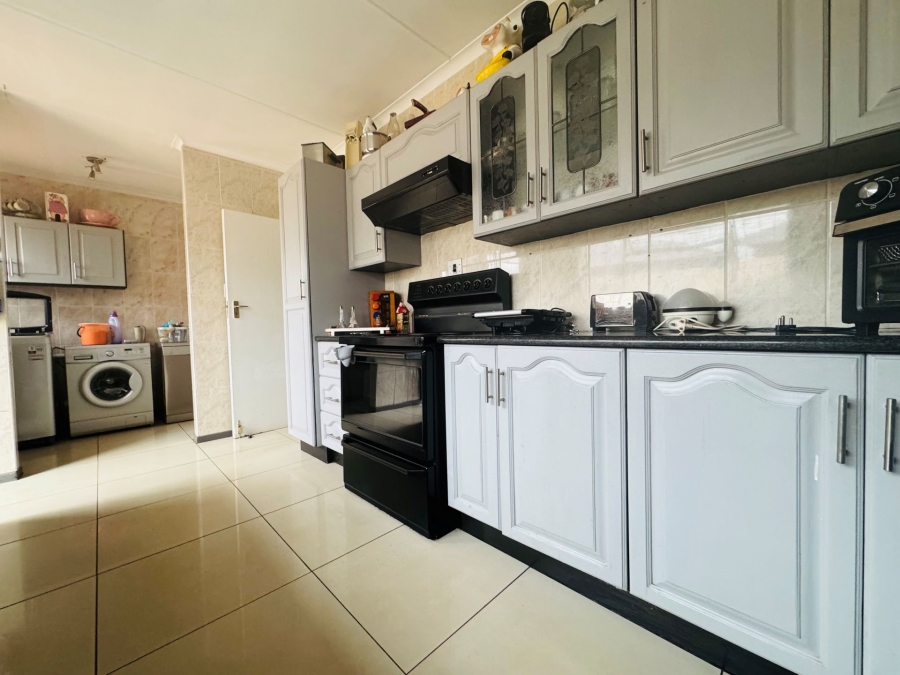 3 Bedroom Property for Sale in Sinoville Gauteng