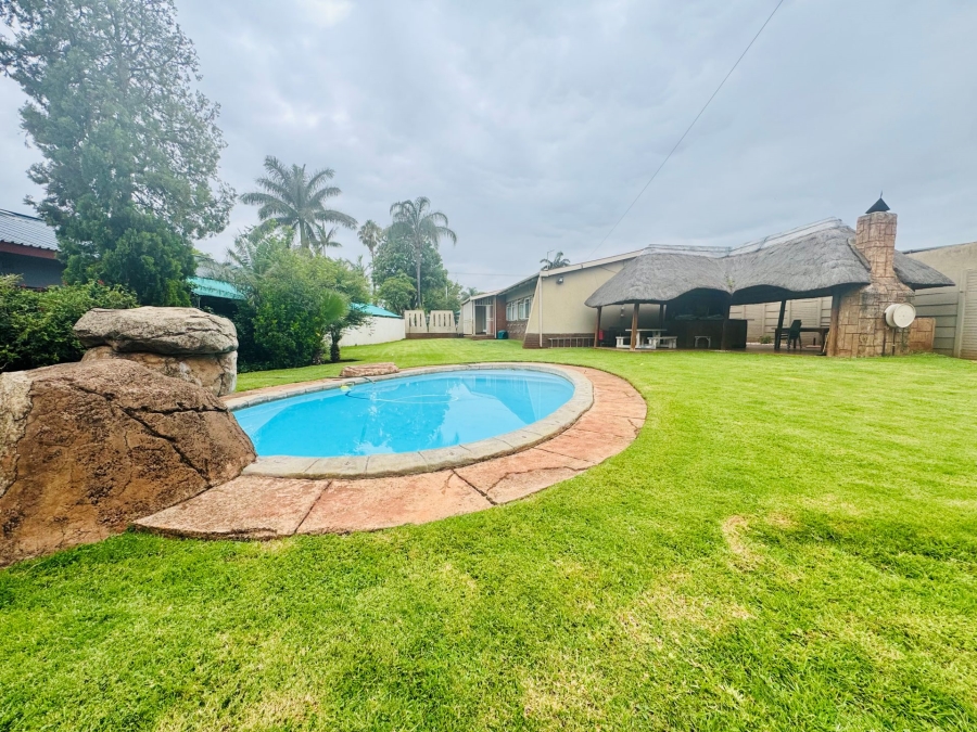 3 Bedroom Property for Sale in Sinoville Gauteng