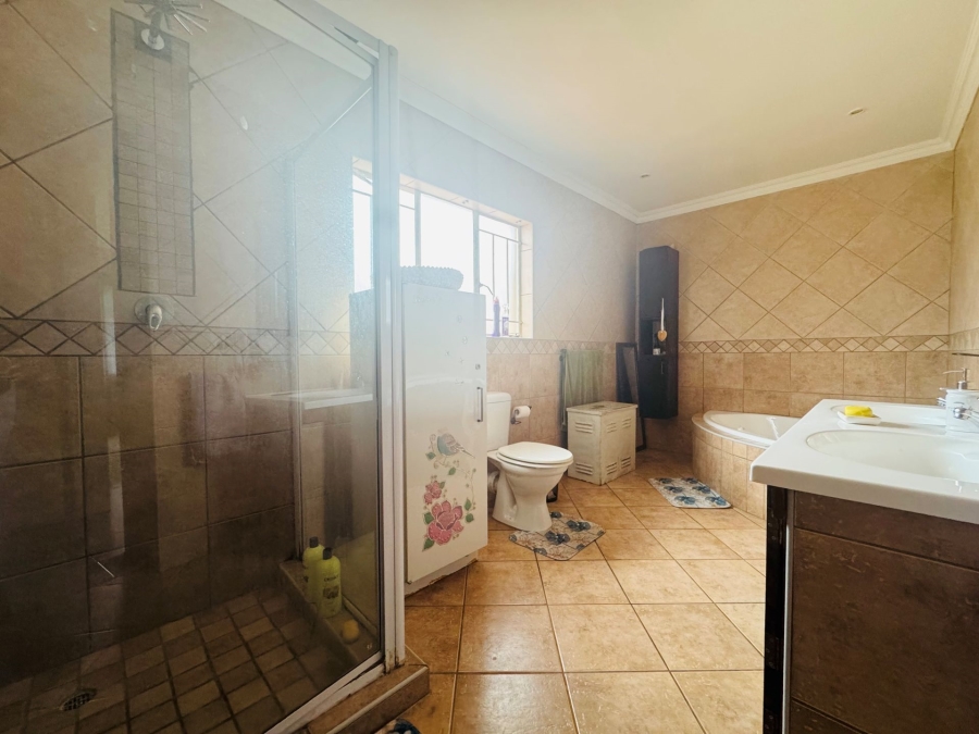 3 Bedroom Property for Sale in Sinoville Gauteng