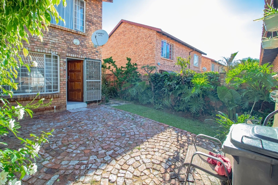 2 Bedroom Property for Sale in Annlin Gauteng