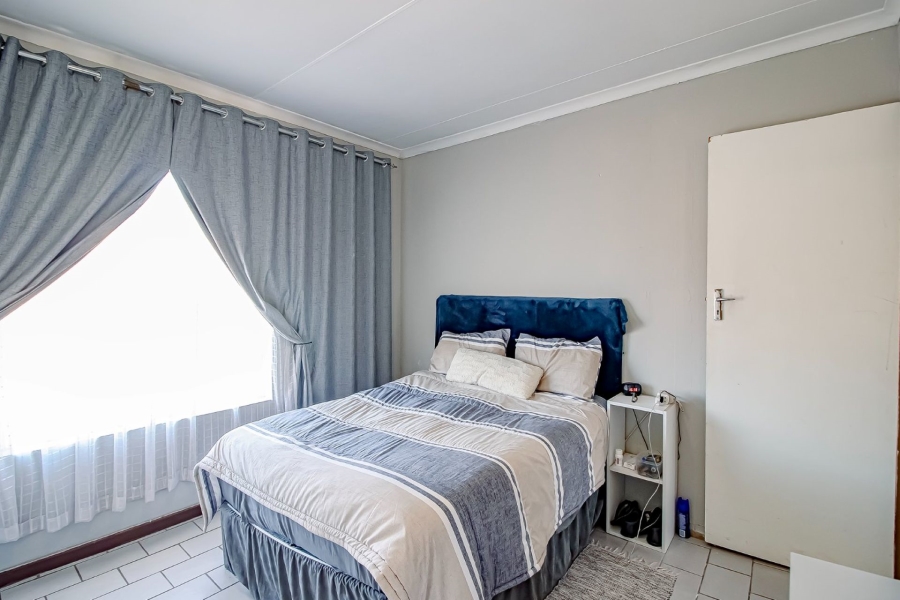 2 Bedroom Property for Sale in Annlin Gauteng