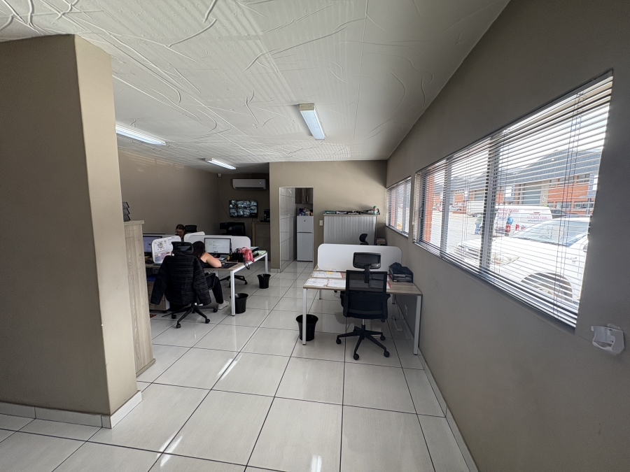 To Let commercial Property for Rent in Pomona Gauteng