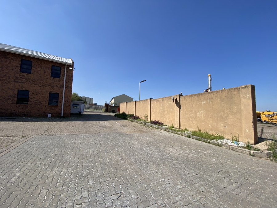 To Let commercial Property for Rent in Spartan Gauteng