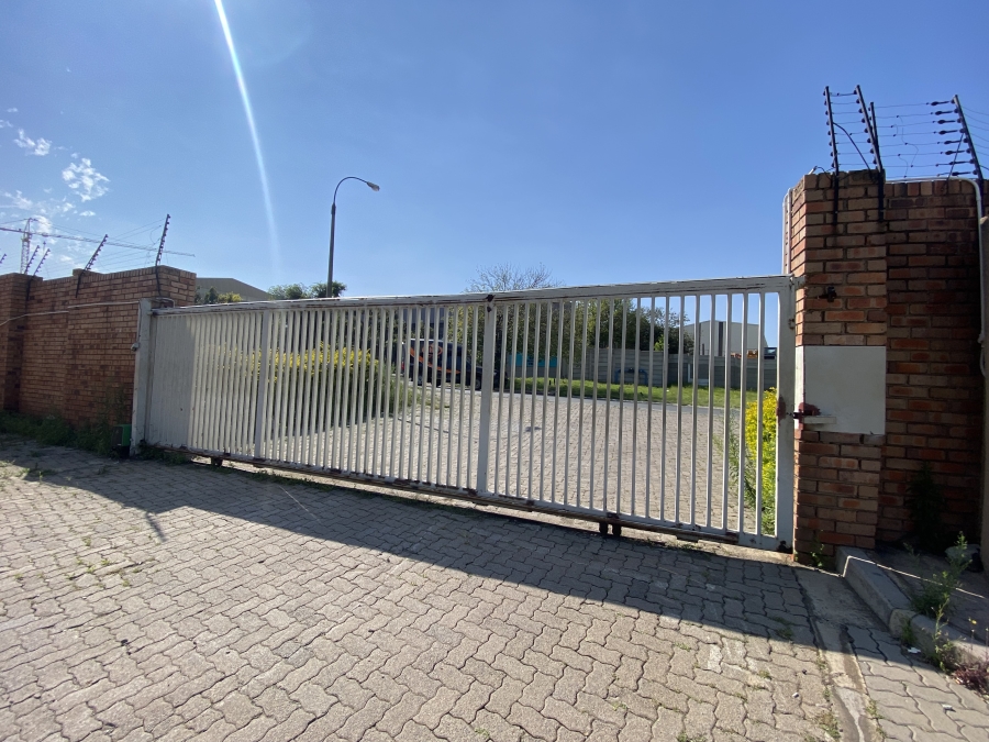 To Let commercial Property for Rent in Spartan Gauteng