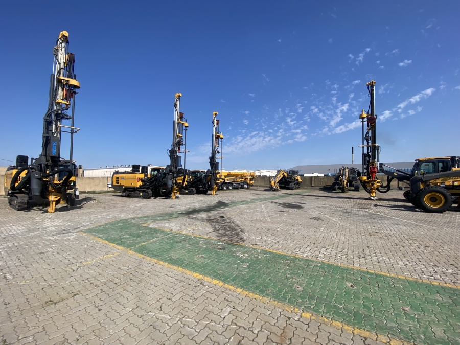 To Let commercial Property for Rent in Spartan Gauteng