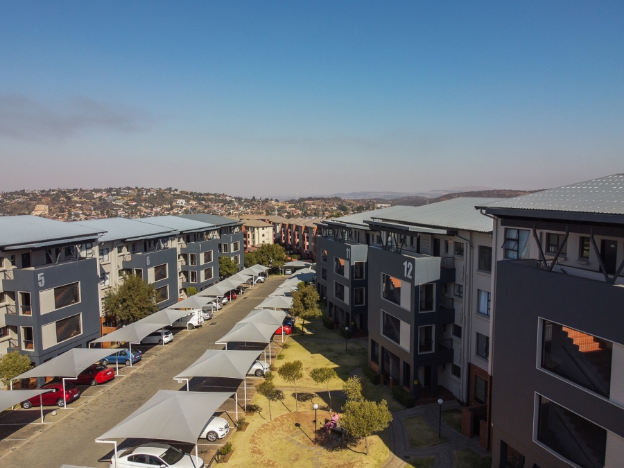 3 Bedroom Property for Sale in Oakdene Gauteng