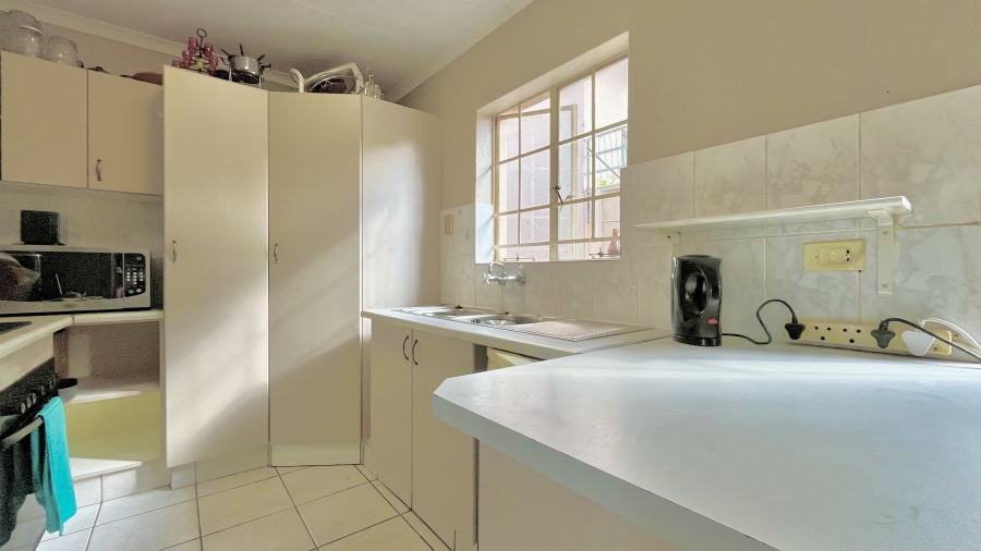 2 Bedroom Property for Sale in Allens Nek Gauteng