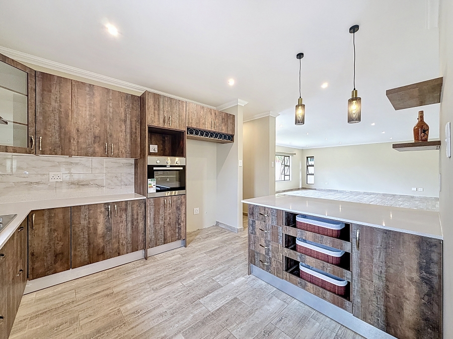 To Let 4 Bedroom Property for Rent in Silverwoods Country Estate Gauteng