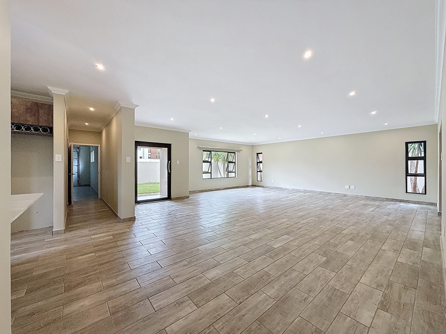 To Let 4 Bedroom Property for Rent in Silverwoods Country Estate Gauteng