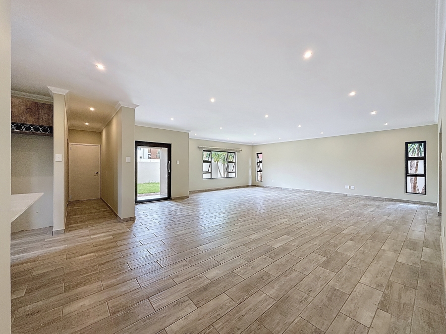 To Let 4 Bedroom Property for Rent in Silverwoods Country Estate Gauteng