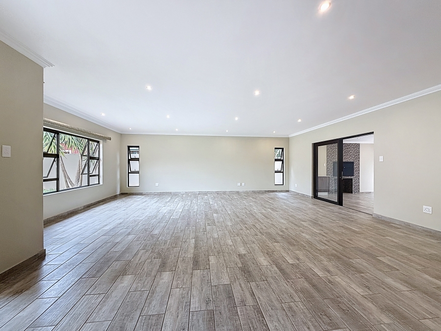 To Let 4 Bedroom Property for Rent in Silverwoods Country Estate Gauteng