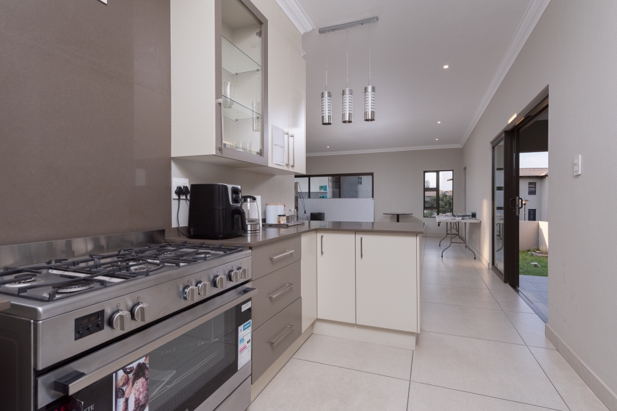 4 Bedroom Property for Sale in Eye of Africa Gauteng