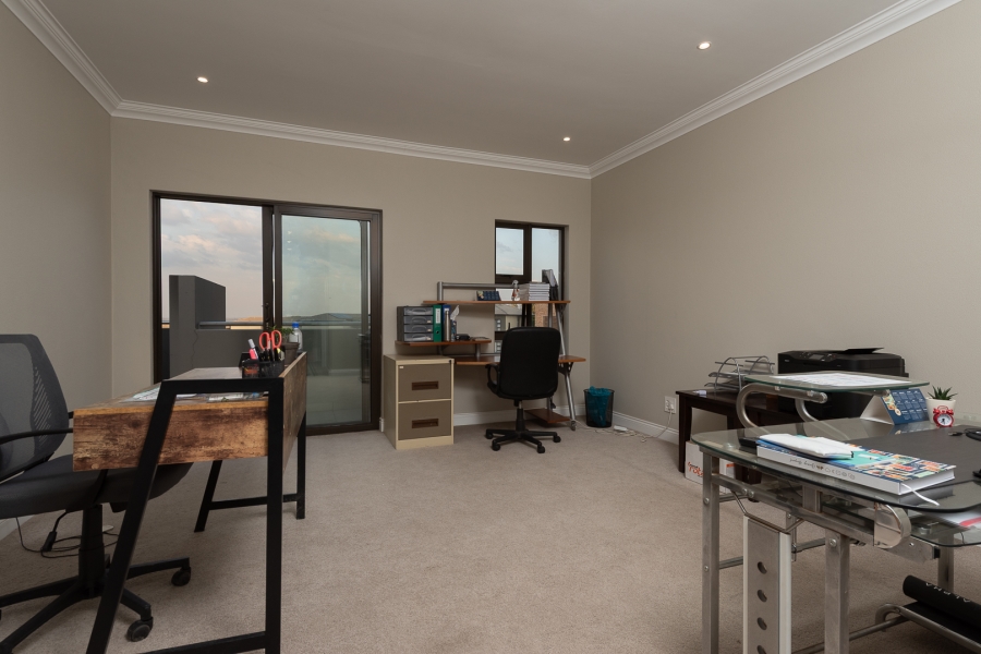 4 Bedroom Property for Sale in Eye of Africa Gauteng