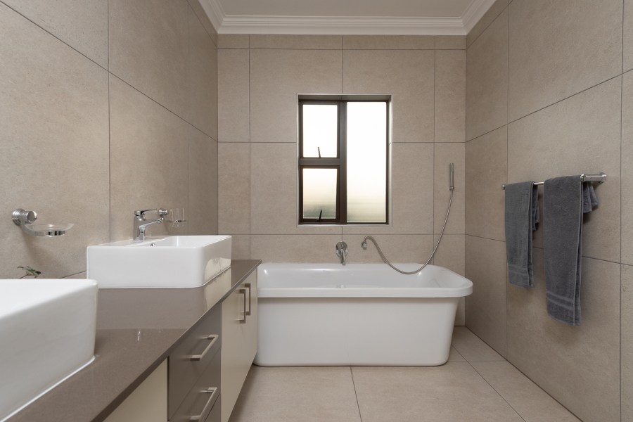 4 Bedroom Property for Sale in Eye of Africa Gauteng