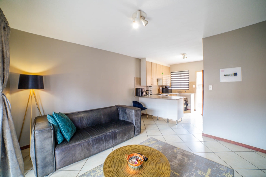 To Let 2 Bedroom Property for Rent in Monavoni Gauteng