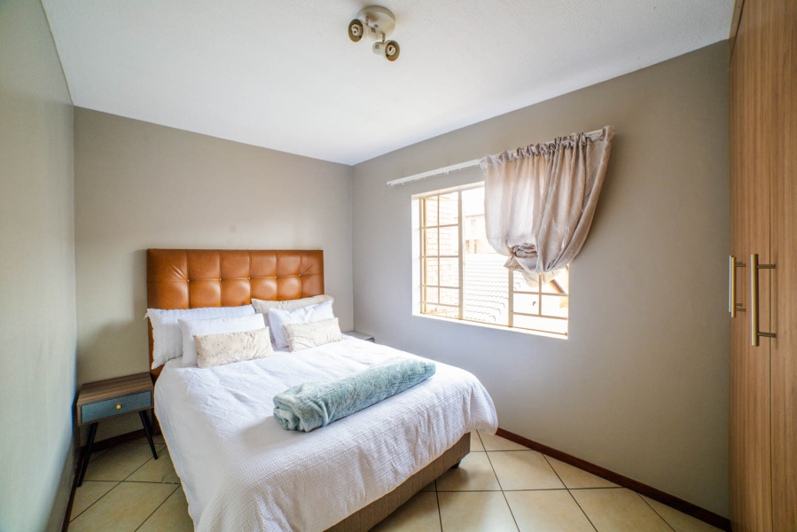 To Let 2 Bedroom Property for Rent in Monavoni Gauteng