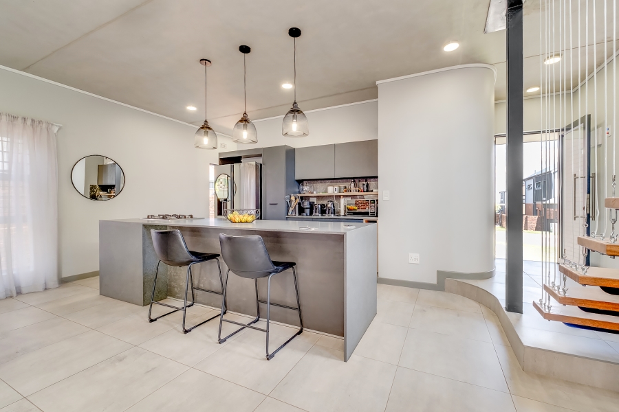 3 Bedroom Property for Sale in North Riding Gauteng