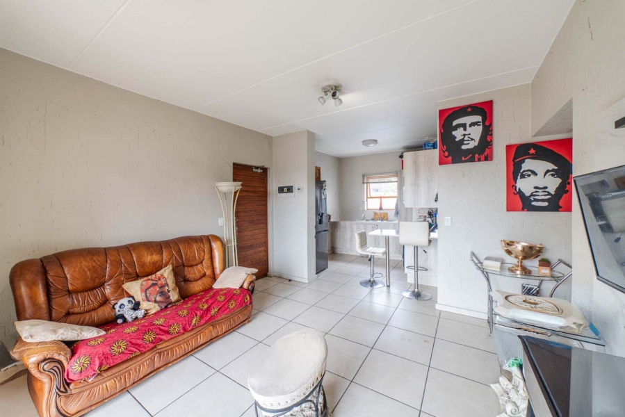 2 Bedroom Property for Sale in Douglasdale Gauteng