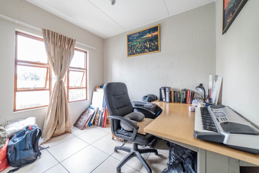 2 Bedroom Property for Sale in Douglasdale Gauteng