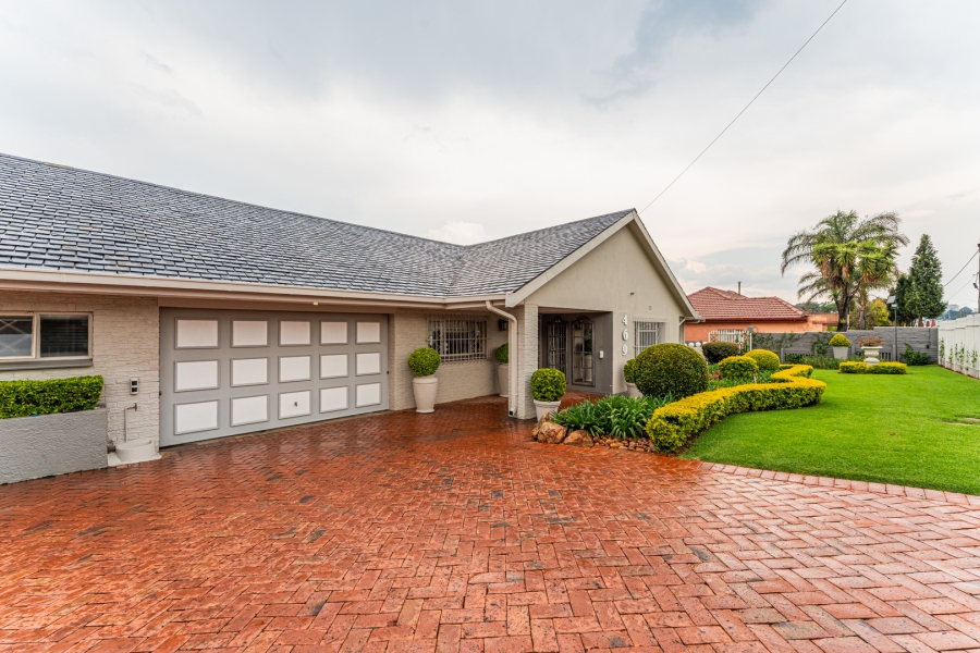 Commercial Property for Sale in Florida Hills Gauteng