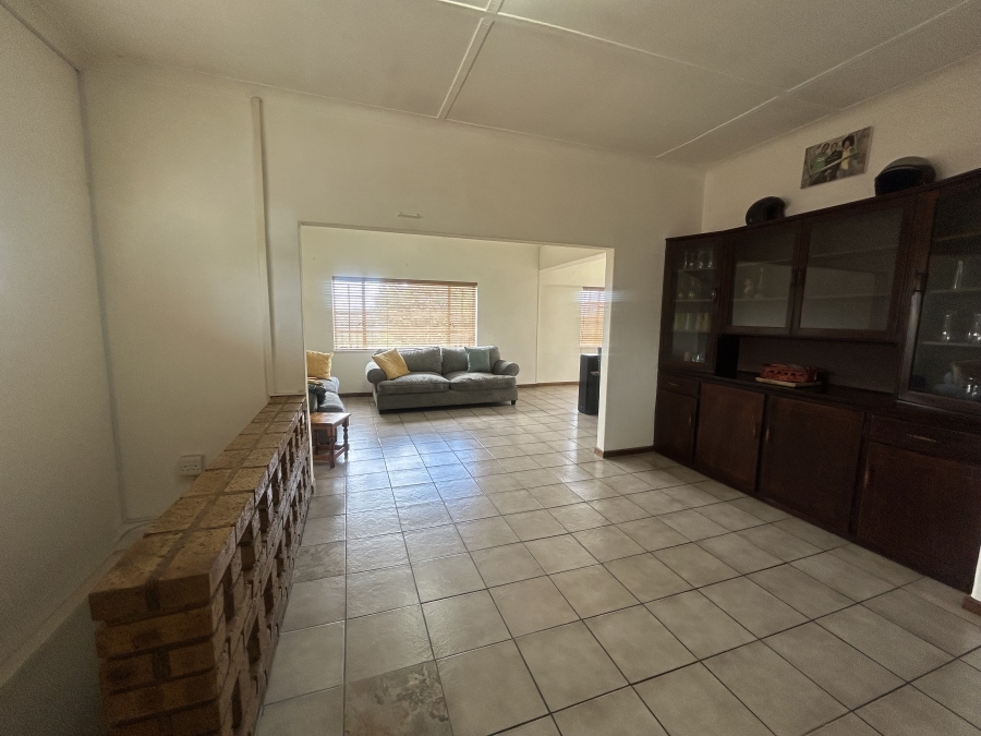 3 Bedroom Property for Sale in Discovery Gauteng