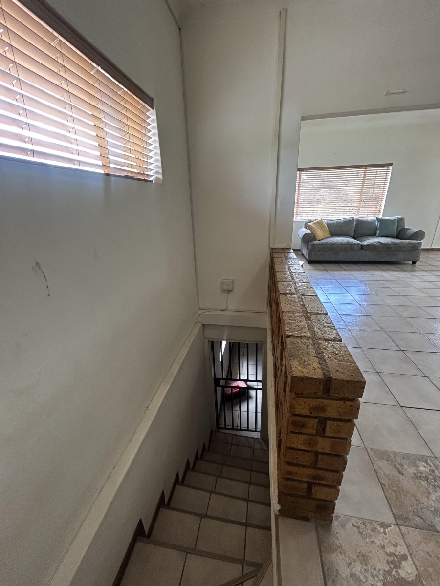 3 Bedroom Property for Sale in Discovery Gauteng