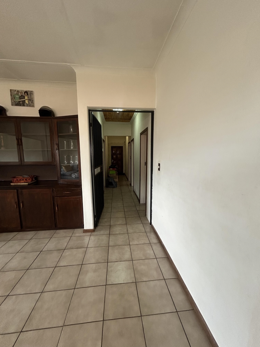 3 Bedroom Property for Sale in Discovery Gauteng