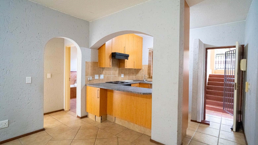 To Let 1 Bedroom Property for Rent in Pineslopes Gauteng