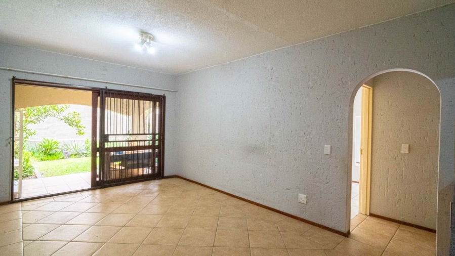 To Let 1 Bedroom Property for Rent in Pineslopes Gauteng