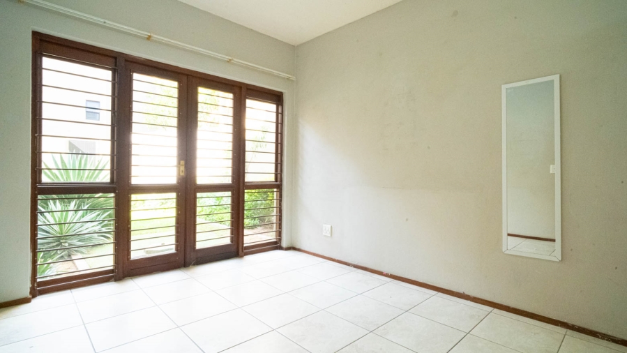 To Let 1 Bedroom Property for Rent in Pineslopes Gauteng