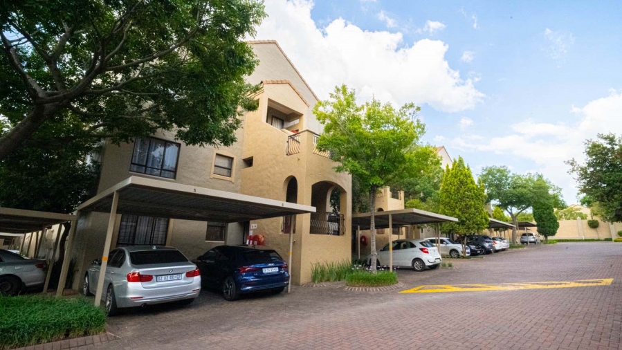 To Let 1 Bedroom Property for Rent in Pineslopes Gauteng