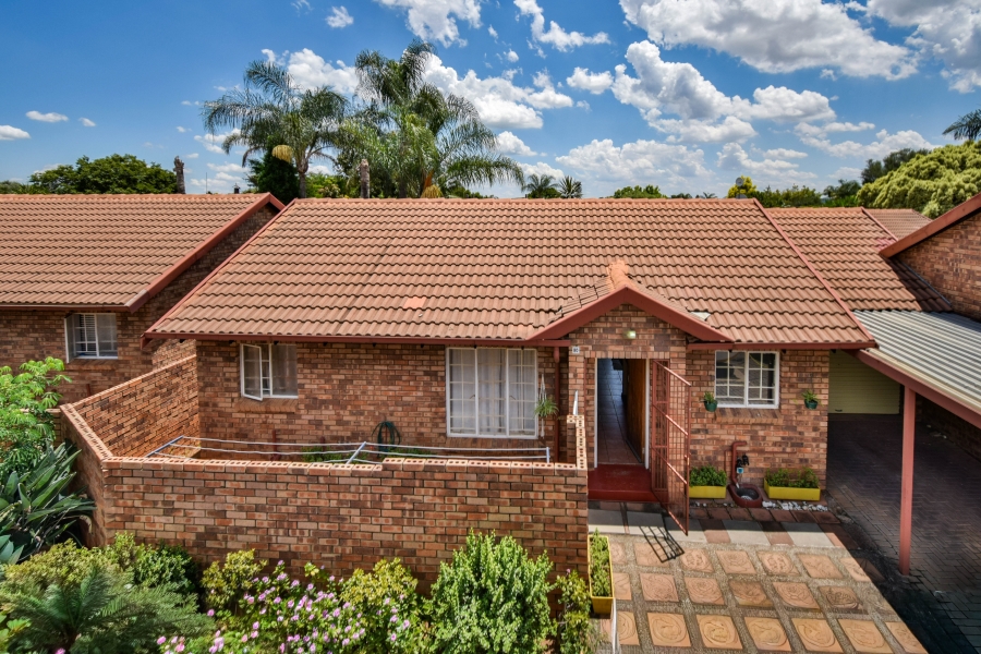 2 Bedroom Property for Sale in Meyerspark Gauteng