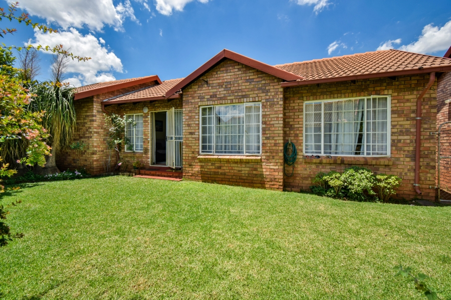 2 Bedroom Property for Sale in Meyerspark Gauteng