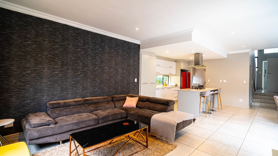 3 Bedroom Property for Sale in Broadacres Gauteng