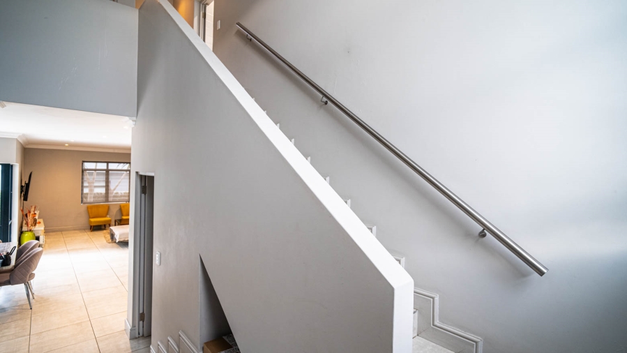 3 Bedroom Property for Sale in Broadacres Gauteng