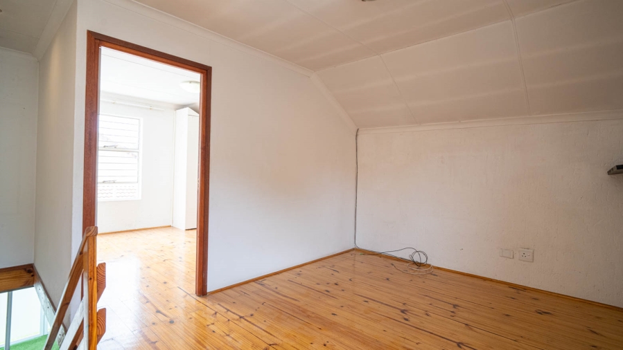 3 Bedroom Property for Sale in Buccleuch Gauteng